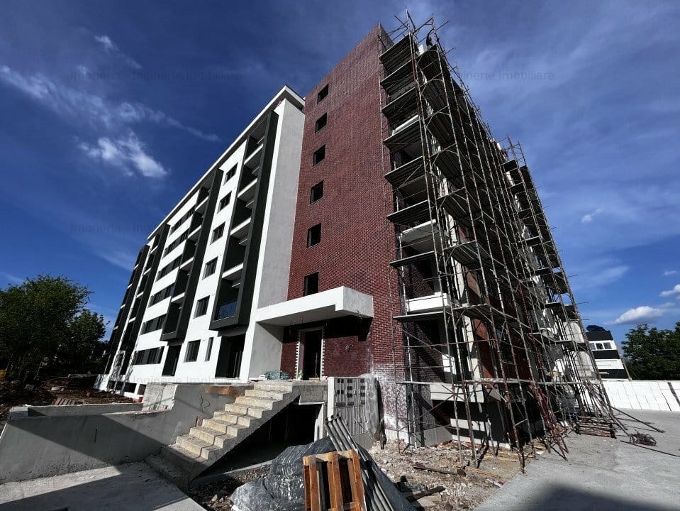 2 Camere Empire Residence Tornadei