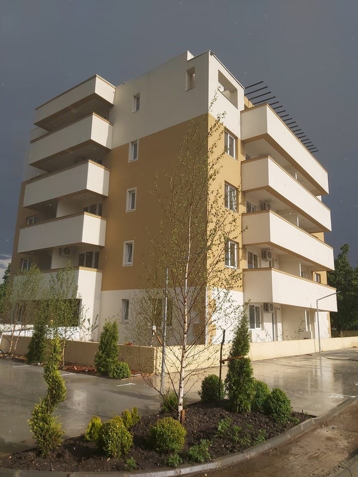 3 Camere Aristos Residence