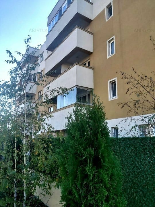 3 Camere Aristos Residence